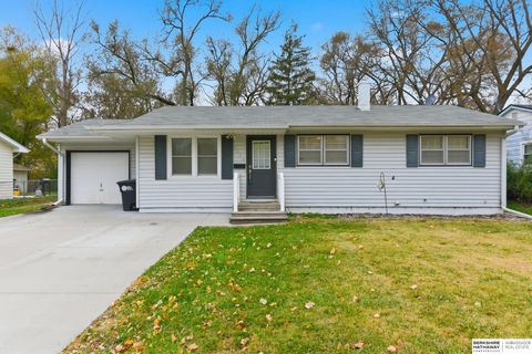 Photo of 1428 Maenner Drive, Omaha, NE 68114 (MLS # 22532787)