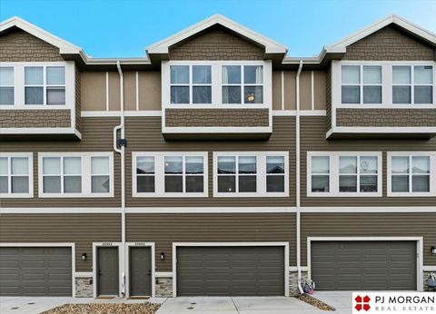 Photo of 20860 South Plaza, Omaha, NE 68137 (MLS # 22527872)