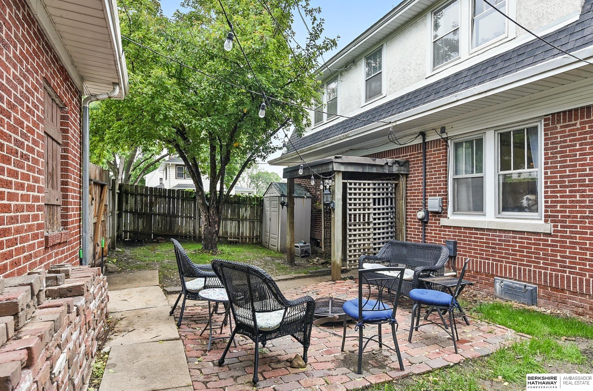 Omaha, Nebraska 68112, United States, 3 Bedrooms Bedrooms, ,2 BathroomsBathrooms,Residential,Pending,135902