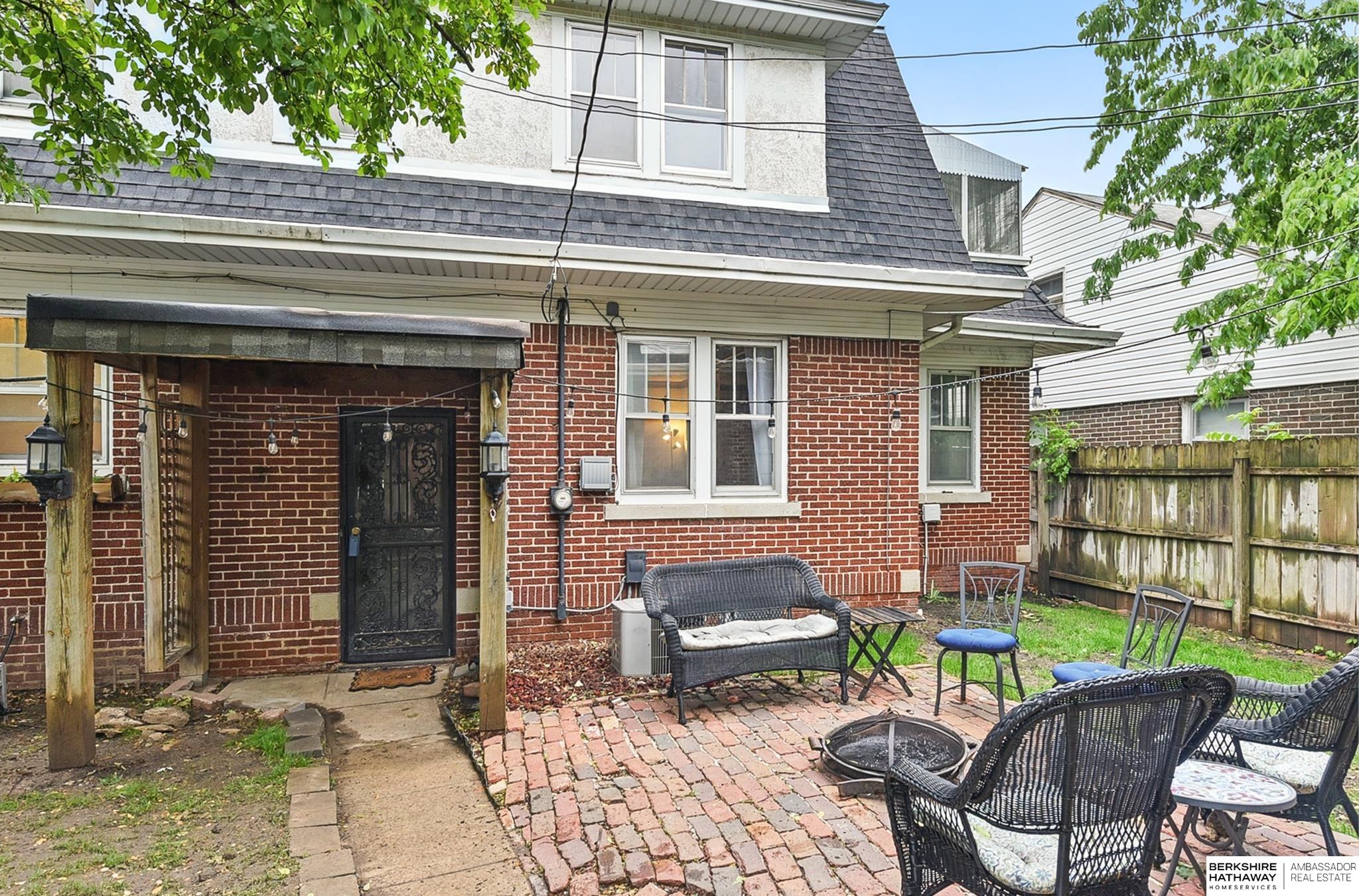 Omaha, Nebraska 68112, United States, 3 Bedrooms Bedrooms, ,2 BathroomsBathrooms,Residential,Pending,135902