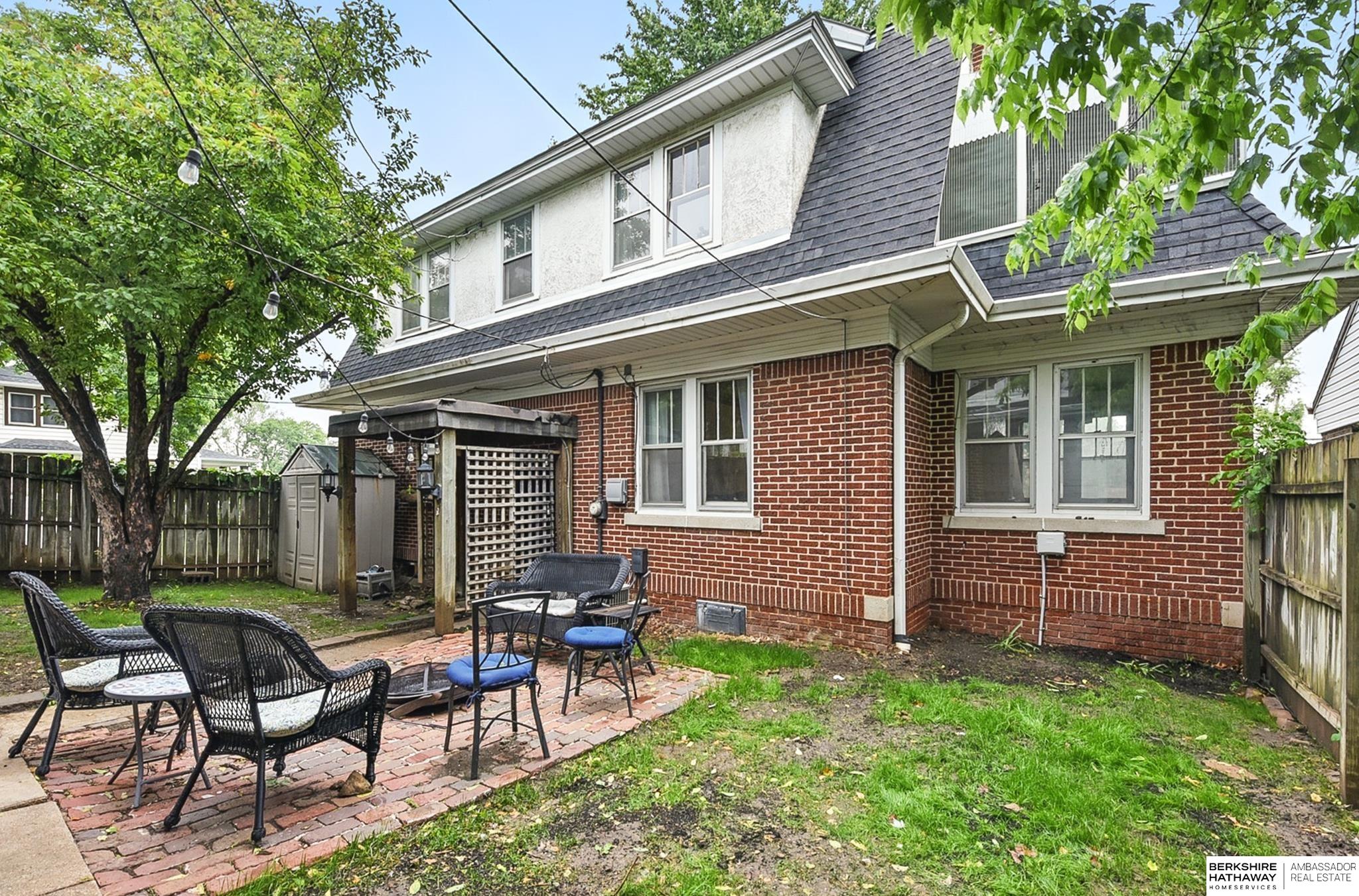 Omaha, Nebraska 68112, United States, 3 Bedrooms Bedrooms, ,2 BathroomsBathrooms,Residential,Pending,135902