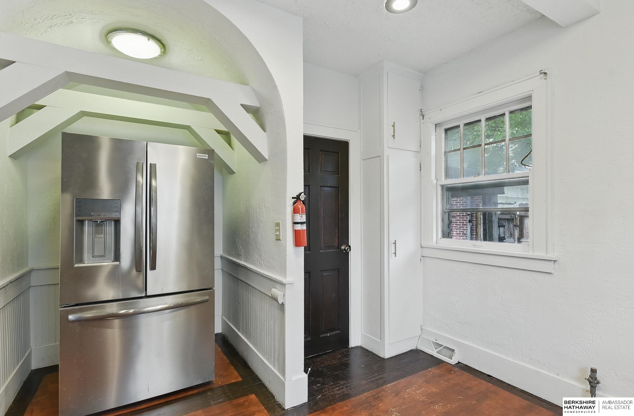 Omaha, Nebraska 68112, United States, 3 Bedrooms Bedrooms, ,2 BathroomsBathrooms,Residential,Pending,135902