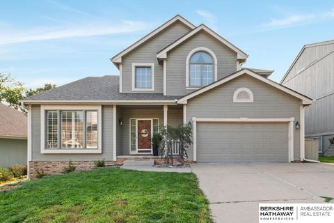 Photo of 4234 N 165th Street, Omaha, NE 68116 (MLS # 22522403)