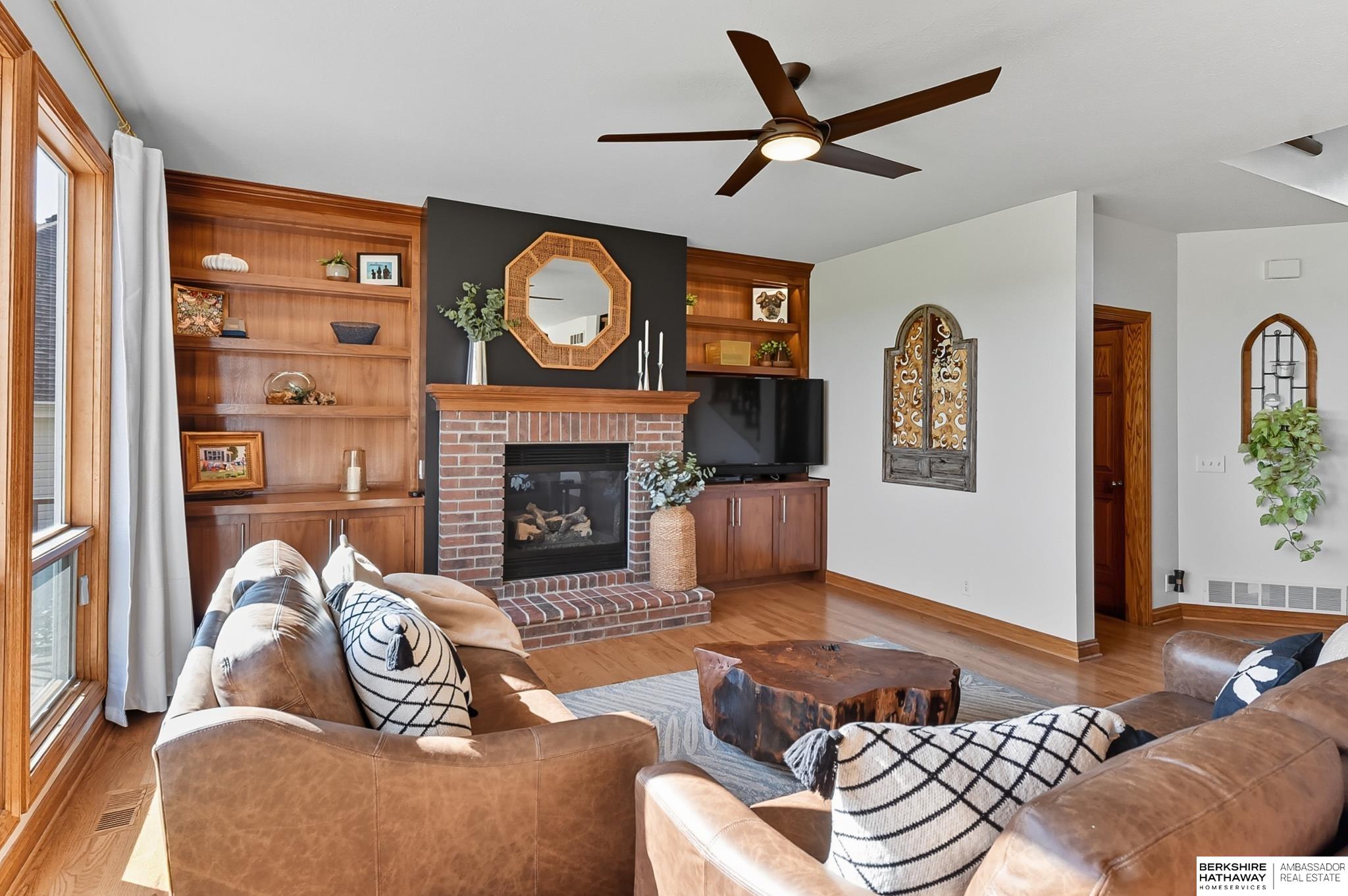 Omaha, Nebraska 68116, United States, 5 Bedrooms Bedrooms, ,4 BathroomsBathrooms,Residential,Active,213041