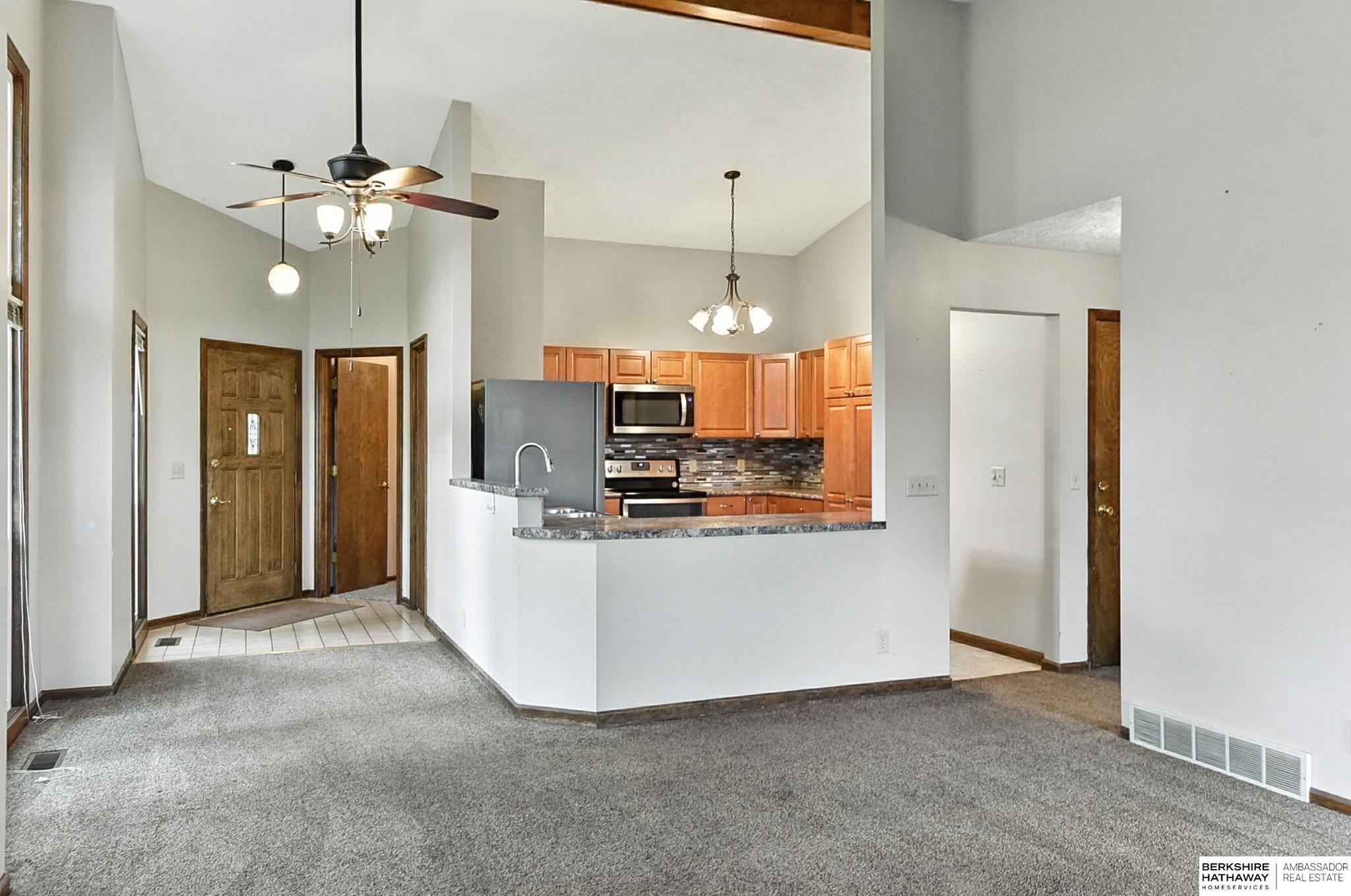 Omaha, Nebraska 68144, United States, 2 Bedrooms Bedrooms, ,2 BathroomsBathrooms,Residential,Active,203901