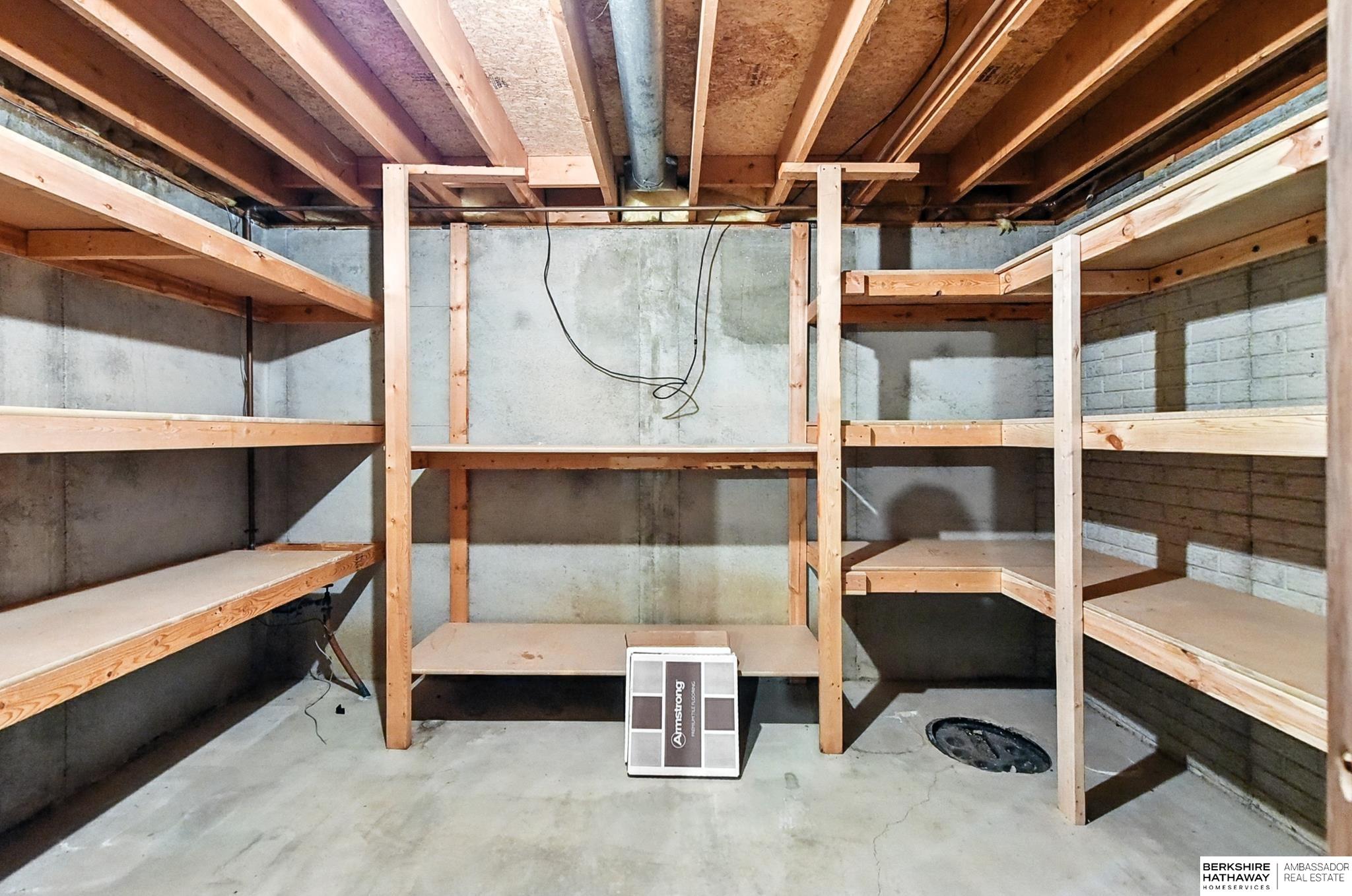 Omaha, Nebraska 68144, United States, 2 Bedrooms Bedrooms, ,2 BathroomsBathrooms,Residential,Active,203901