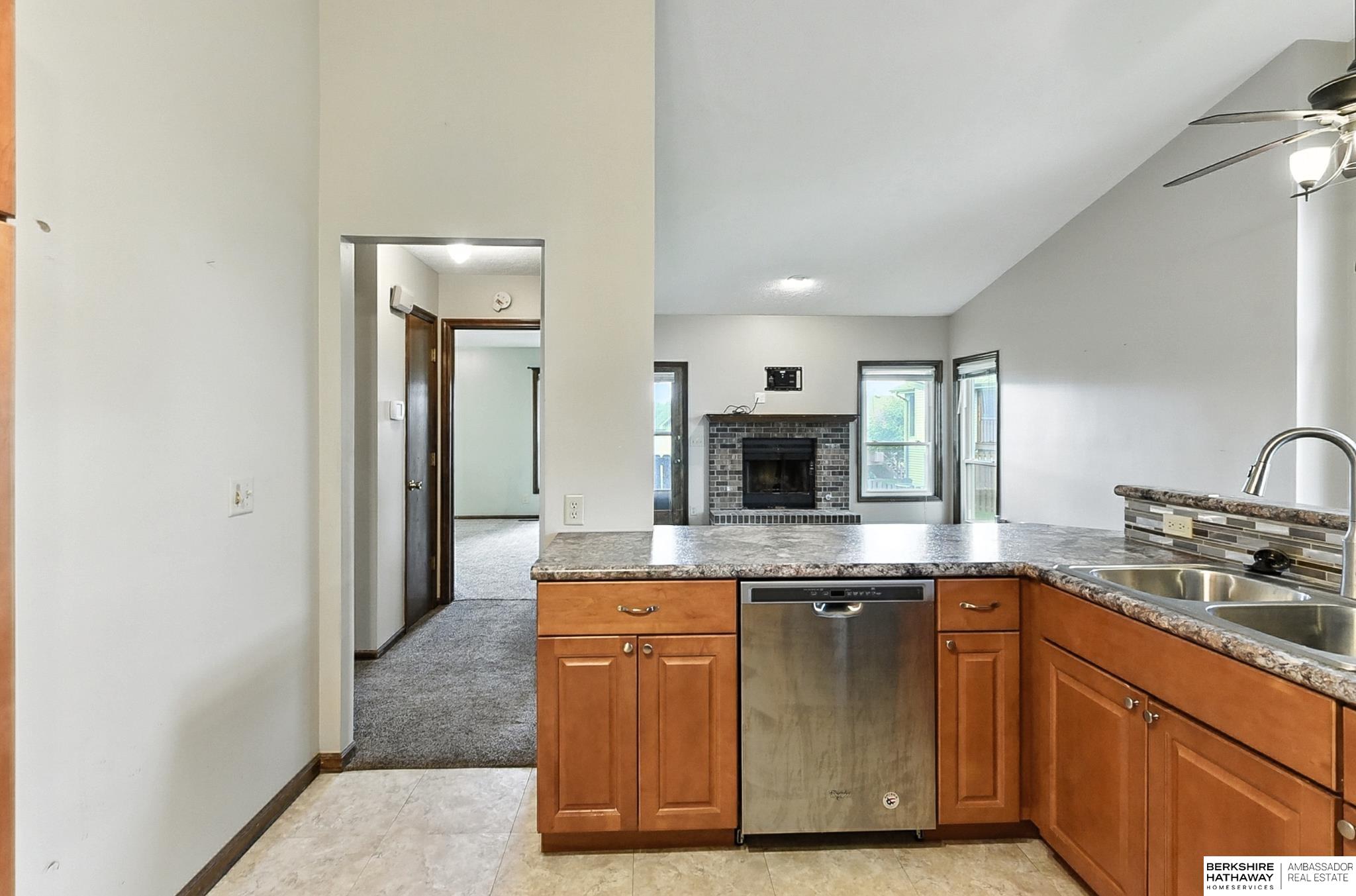 Omaha, Nebraska 68144, United States, 2 Bedrooms Bedrooms, ,2 BathroomsBathrooms,Residential,Active,203901