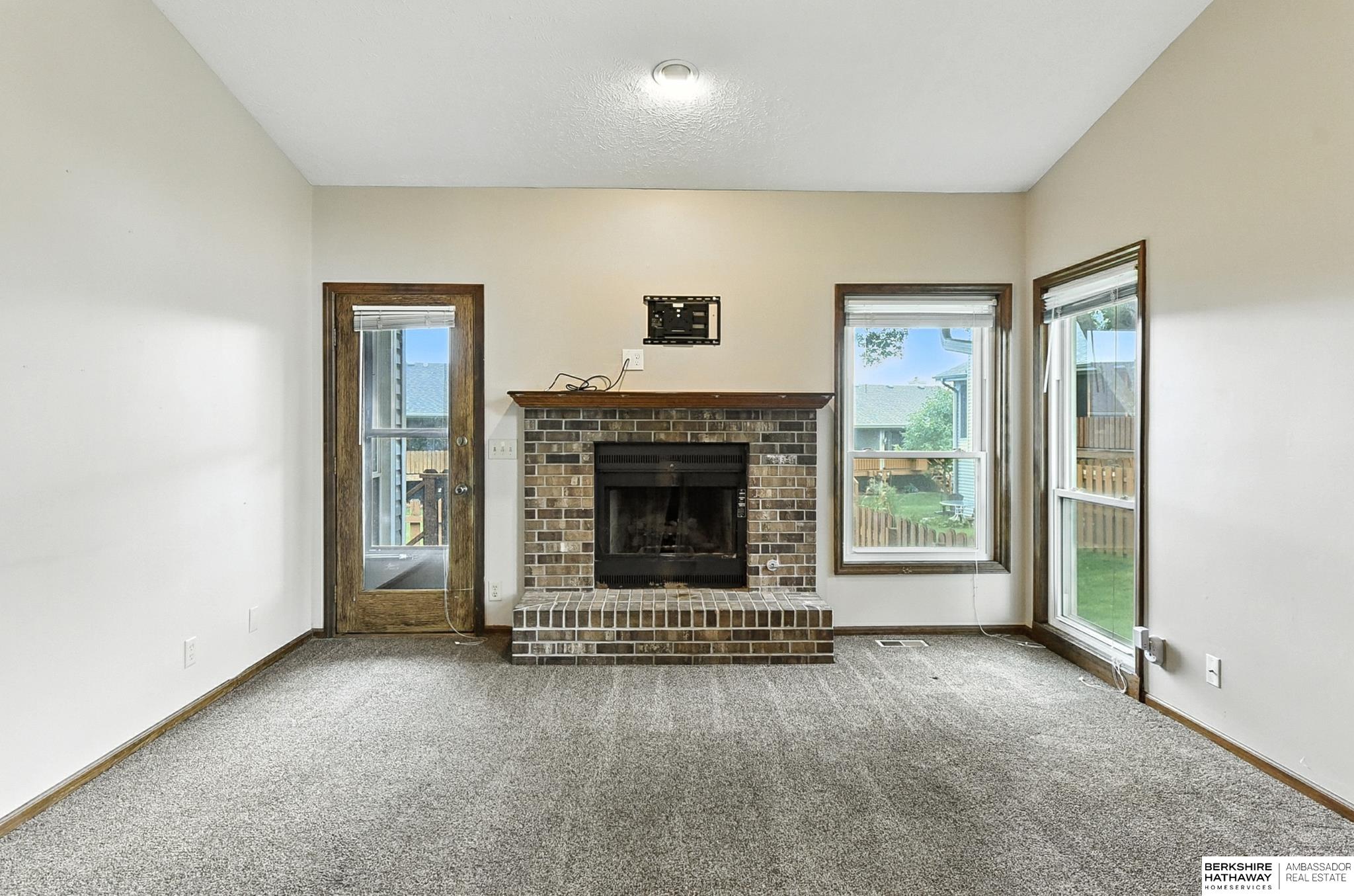 Omaha, Nebraska 68144, United States, 2 Bedrooms Bedrooms, ,2 BathroomsBathrooms,Residential,Active,203901