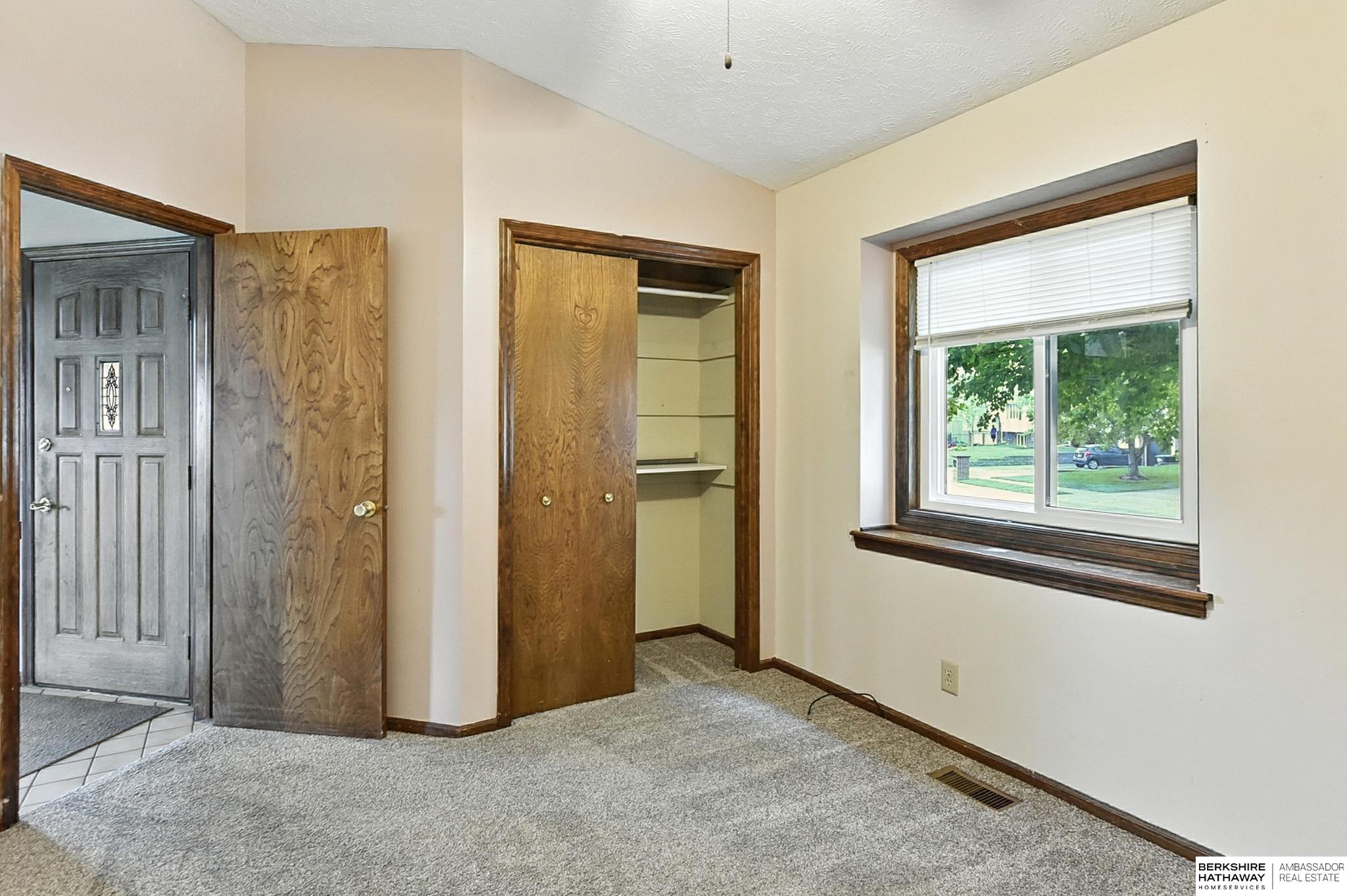 Omaha, Nebraska 68144, United States, 2 Bedrooms Bedrooms, ,2 BathroomsBathrooms,Residential,Active,203901