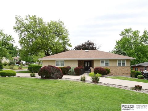 Photo of 8401 S 26th Street, Bellevue, NE 68147 (MLS # 22612263)