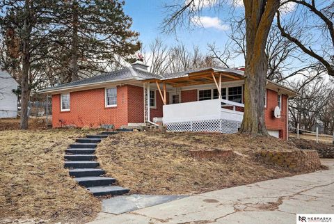 Photo of 5225 Fowler Avenue, Omaha, NE 68104 (MLS # 22602397)