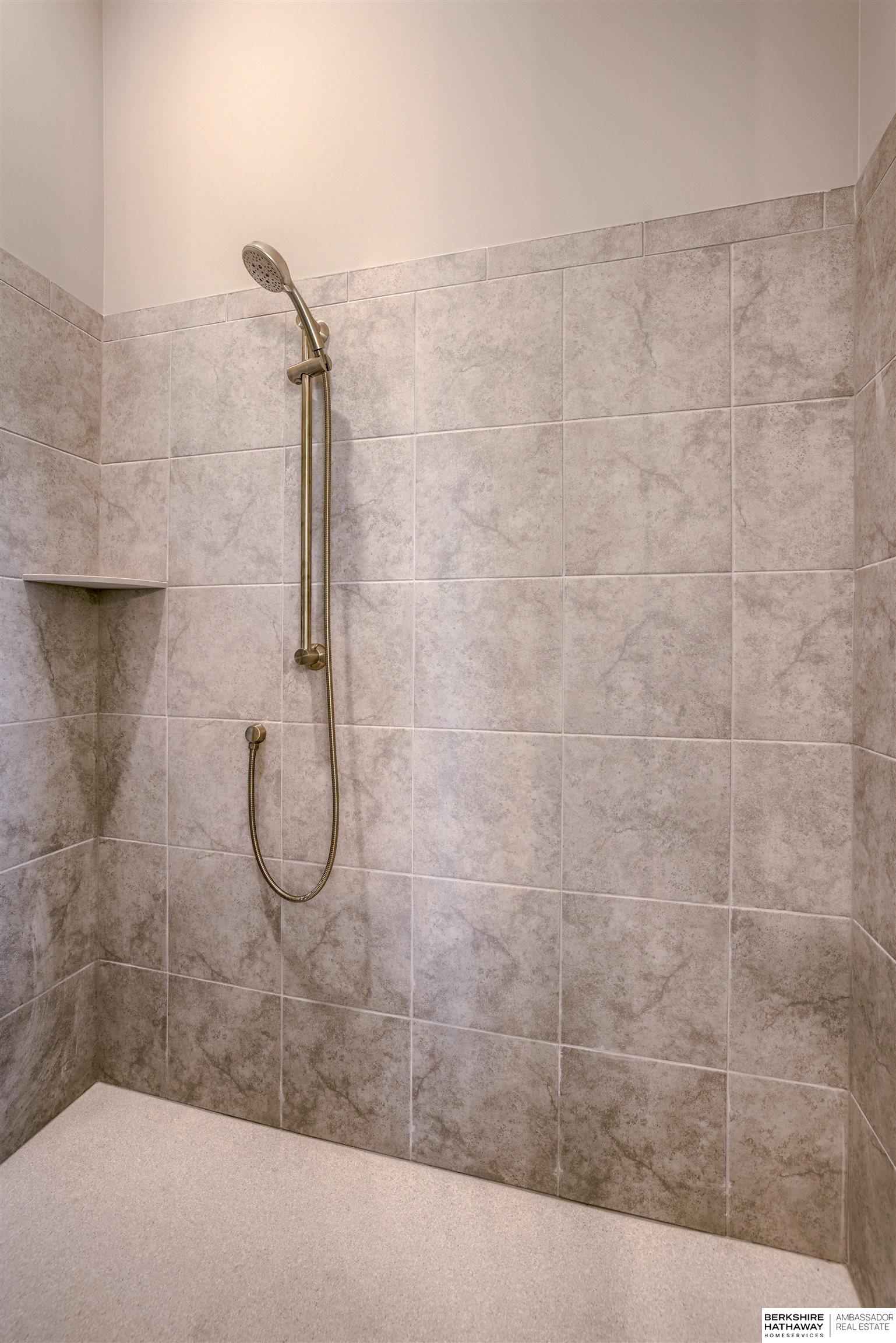 Bellevue, Nebraska 68123, United States, 4 Bedrooms Bedrooms, ,2 BathroomsBathrooms,Residential,Active,201867