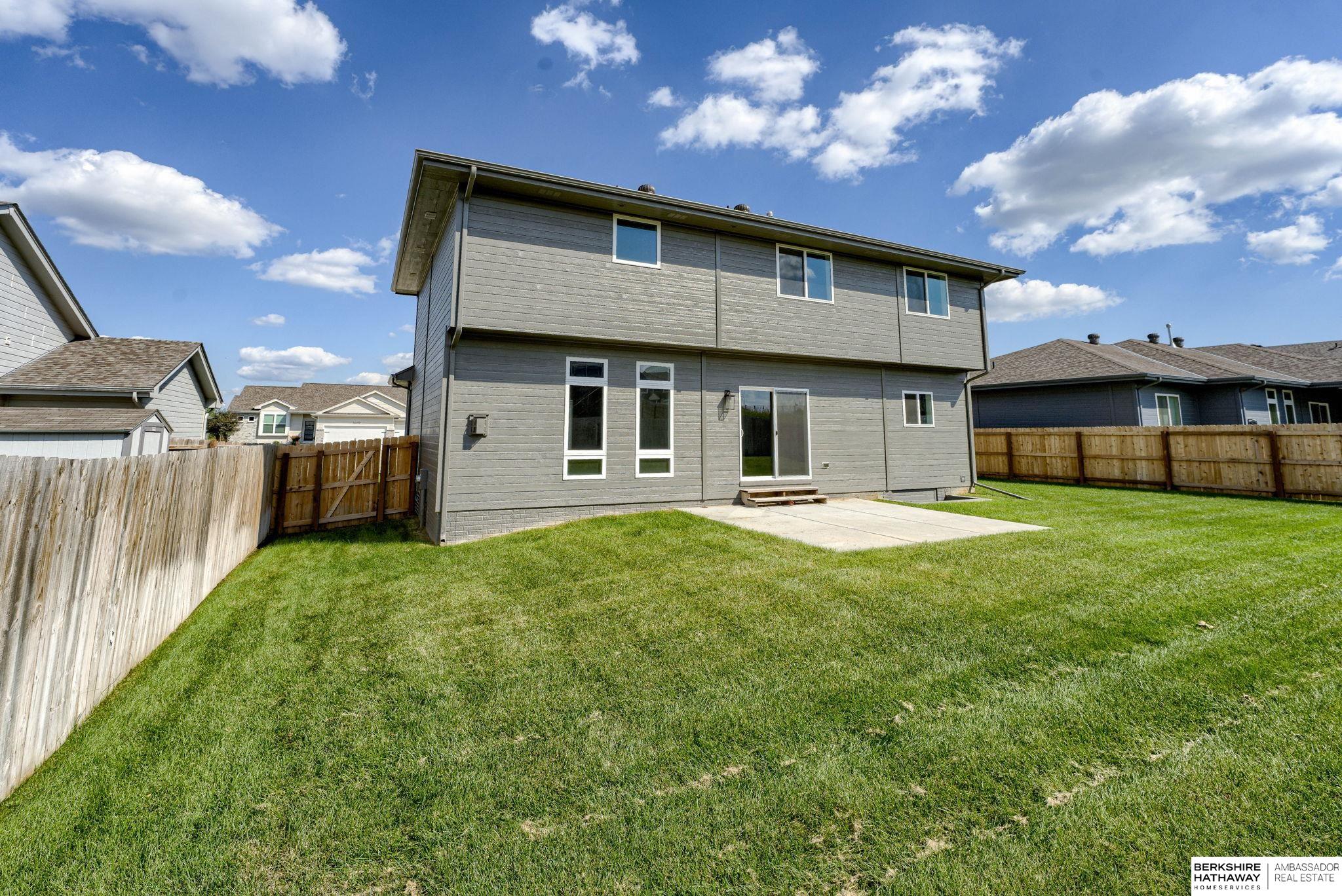 Bellevue, Nebraska 68123, United States, 4 Bedrooms Bedrooms, ,2 BathroomsBathrooms,Residential,Active,201867