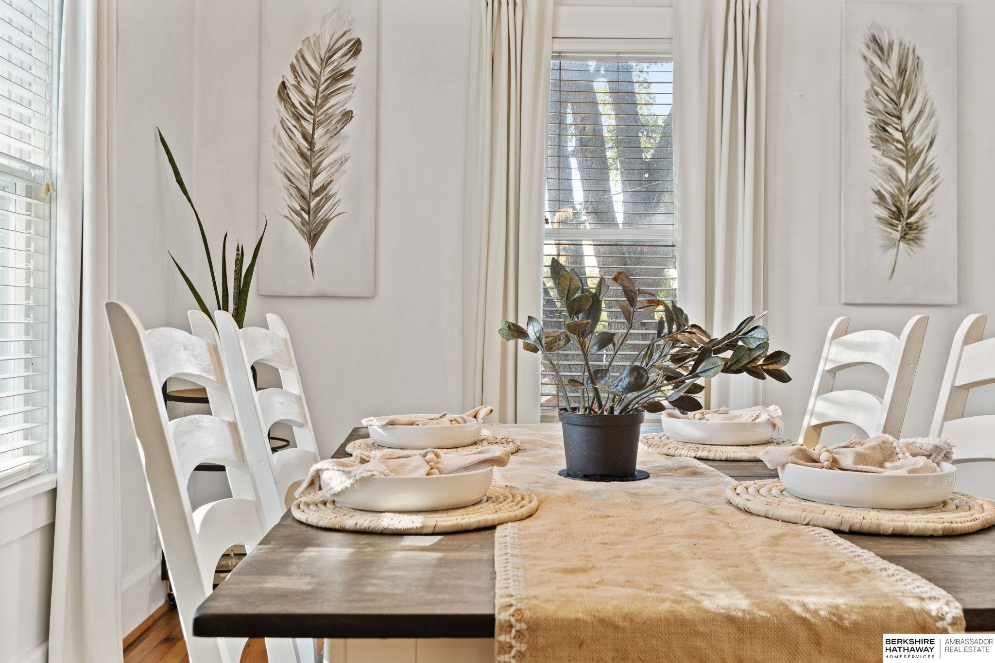 Omaha, Nebraska 68104, United States, 2 Bedrooms Bedrooms, ,1 BathroomBathrooms,Residential,Pending,204141