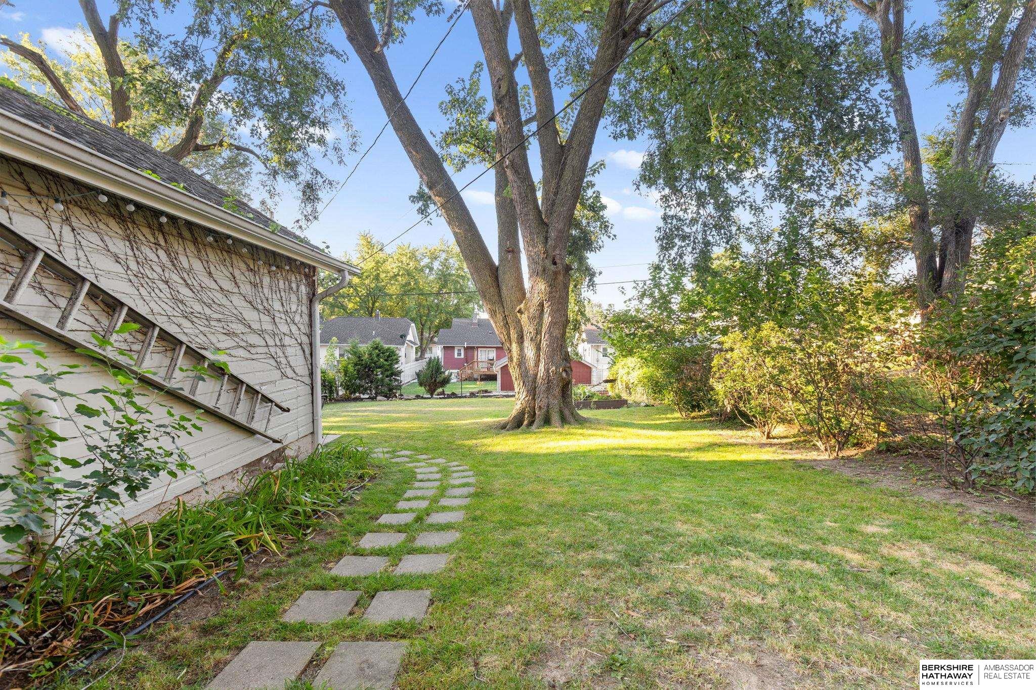 Omaha, Nebraska 68104, United States, 2 Bedrooms Bedrooms, ,1 BathroomBathrooms,Residential,Pending,204141