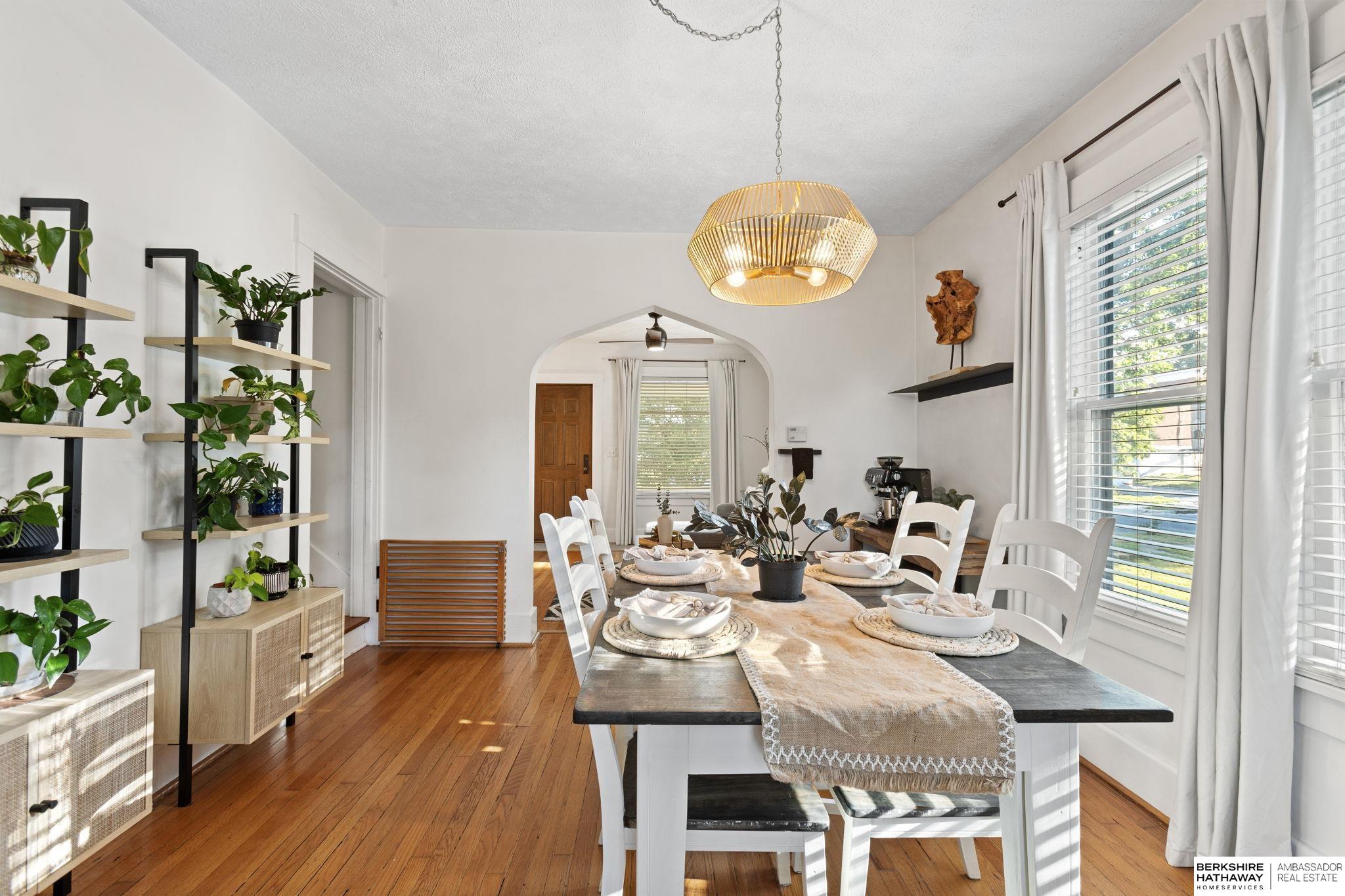 Omaha, Nebraska 68104, United States, 2 Bedrooms Bedrooms, ,1 BathroomBathrooms,Residential,Pending,204141