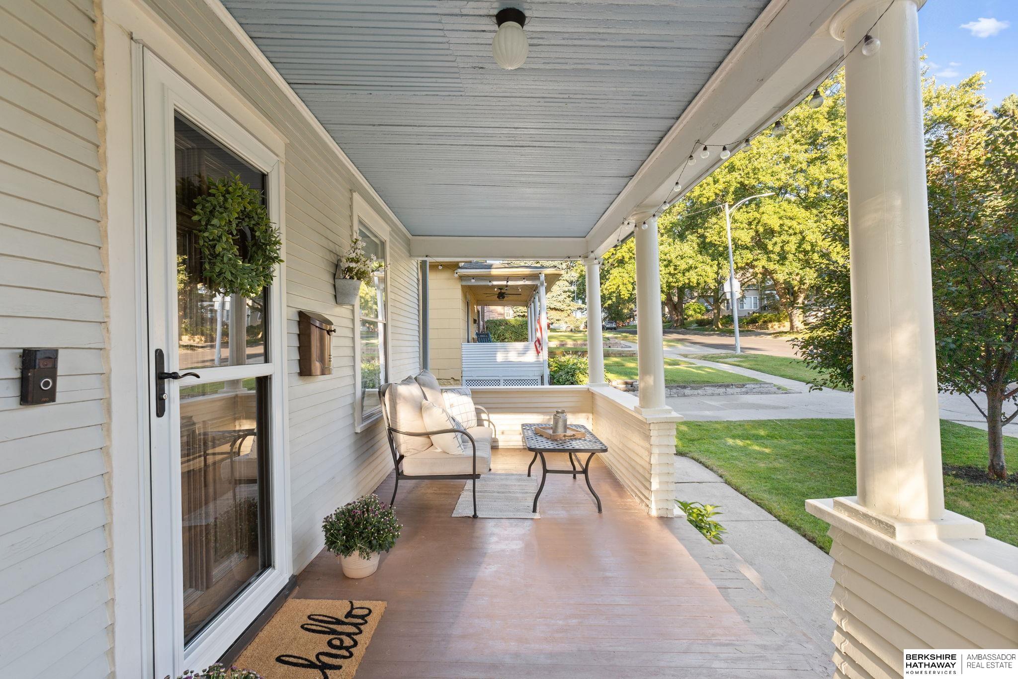 Omaha, Nebraska 68104, United States, 2 Bedrooms Bedrooms, ,1 BathroomBathrooms,Residential,Pending,204141