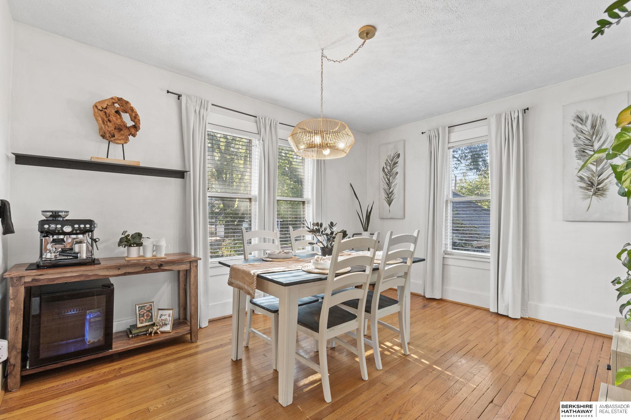 Omaha, Nebraska 68104, United States, 2 Bedrooms Bedrooms, ,1 BathroomBathrooms,Residential,Pending,204141