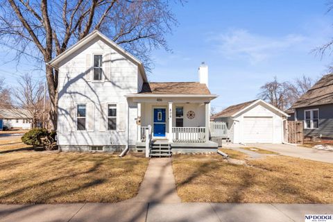 Photo of 406 E 14th Street, Fremont, NE 68025 (MLS # 22605377)