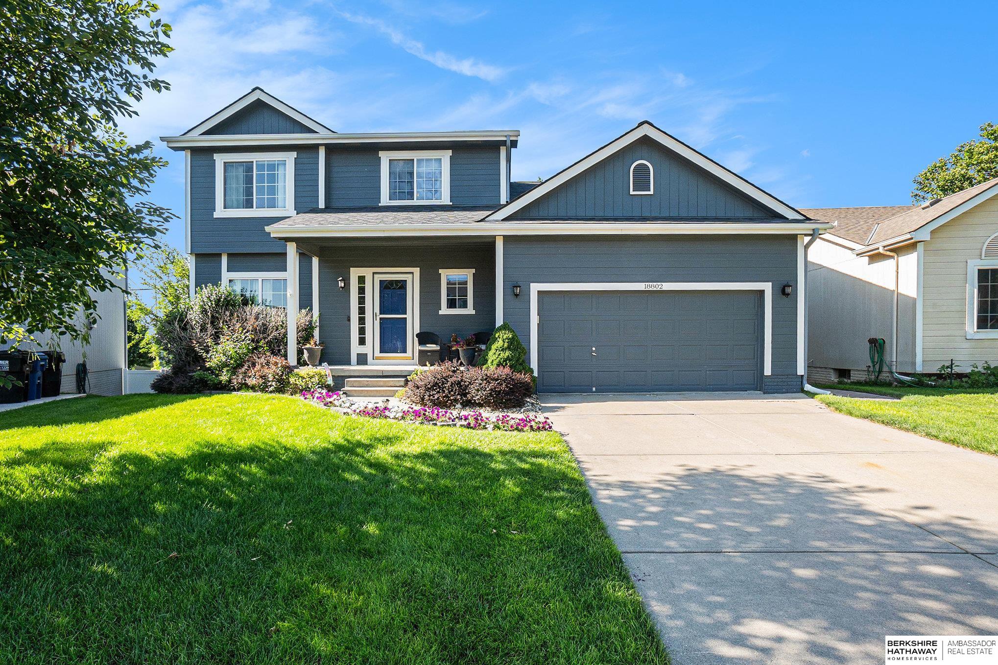 Omaha, Nebraska 68135, United States, 5 Bedrooms Bedrooms, ,3 BathroomsBathrooms,Residential,Active,175524