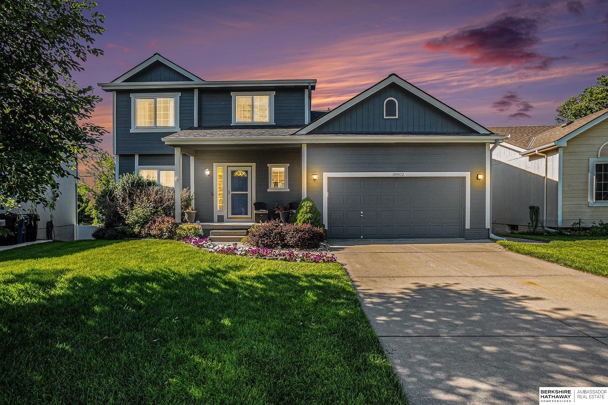 Omaha, Nebraska 68135, United States, 5 Bedrooms Bedrooms, ,3 BathroomsBathrooms,Residential,Active,175524