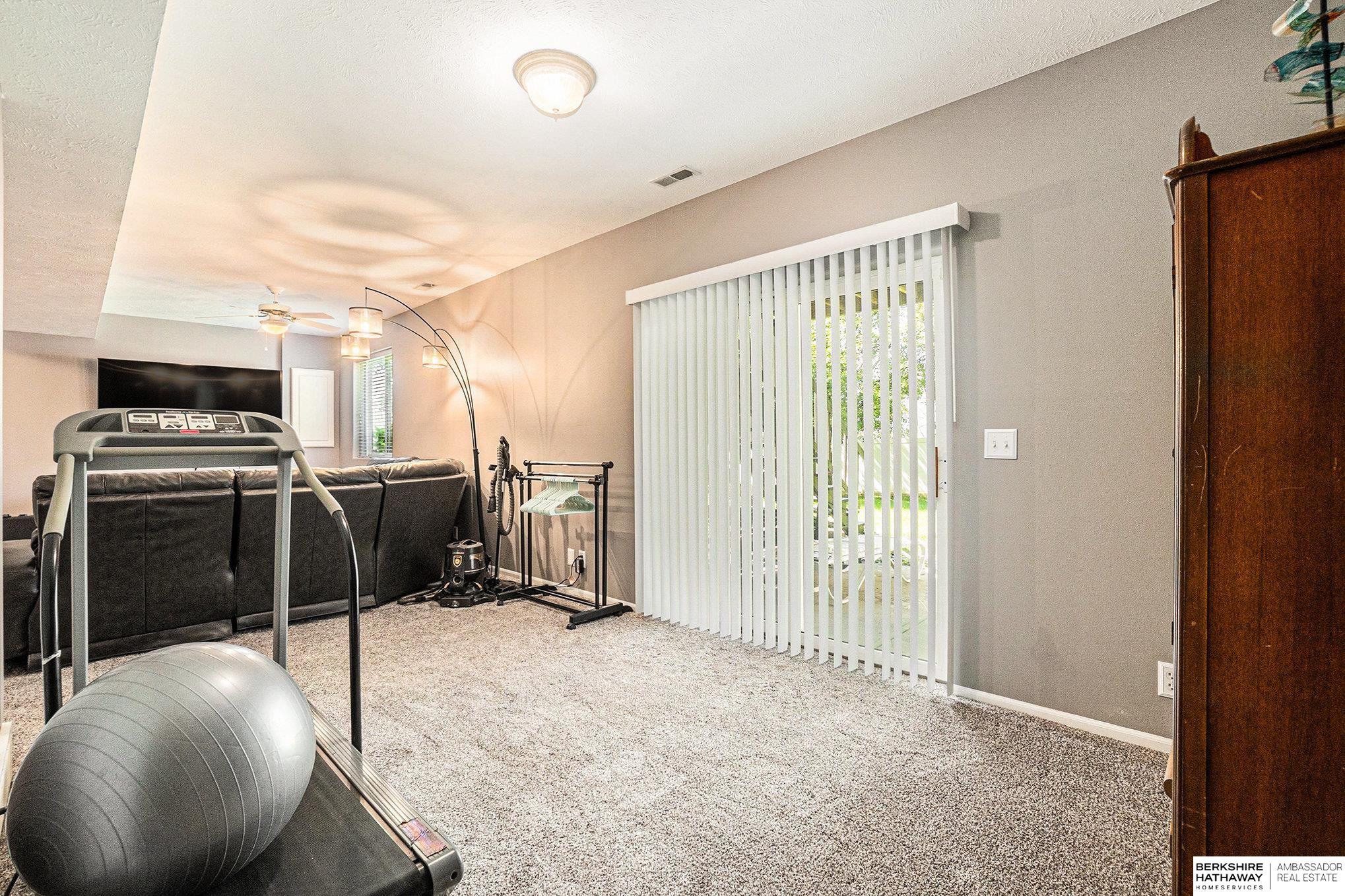 Omaha, Nebraska 68135, United States, 5 Bedrooms Bedrooms, ,3 BathroomsBathrooms,Residential,Active,175524