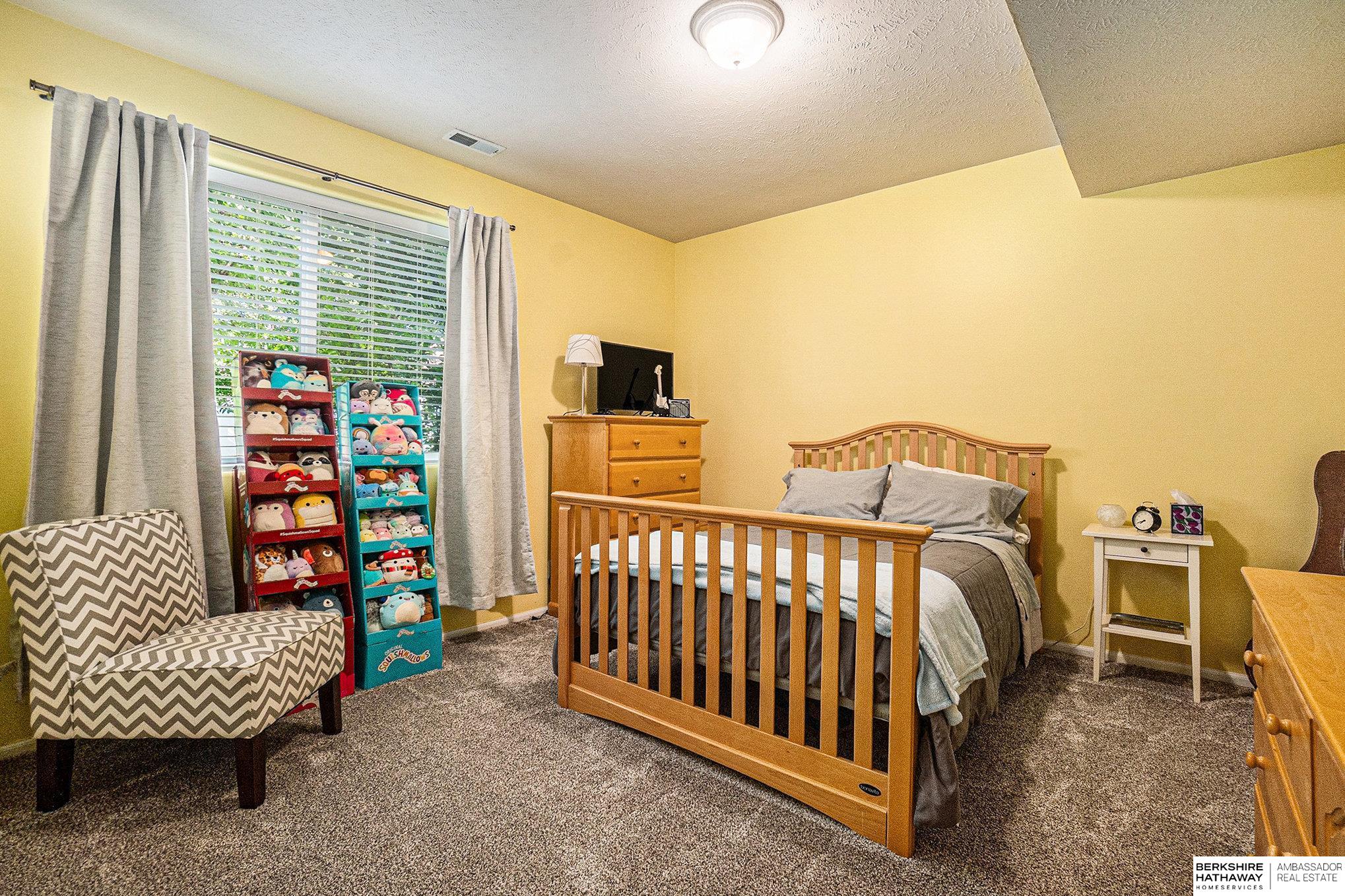 Omaha, Nebraska 68135, United States, 5 Bedrooms Bedrooms, ,3 BathroomsBathrooms,Residential,Active,175524