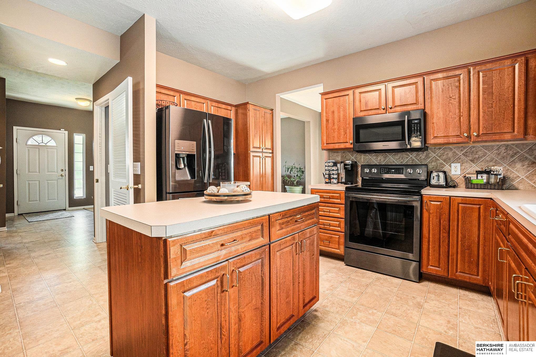 Omaha, Nebraska 68135, United States, 5 Bedrooms Bedrooms, ,3 BathroomsBathrooms,Residential,Active,175524