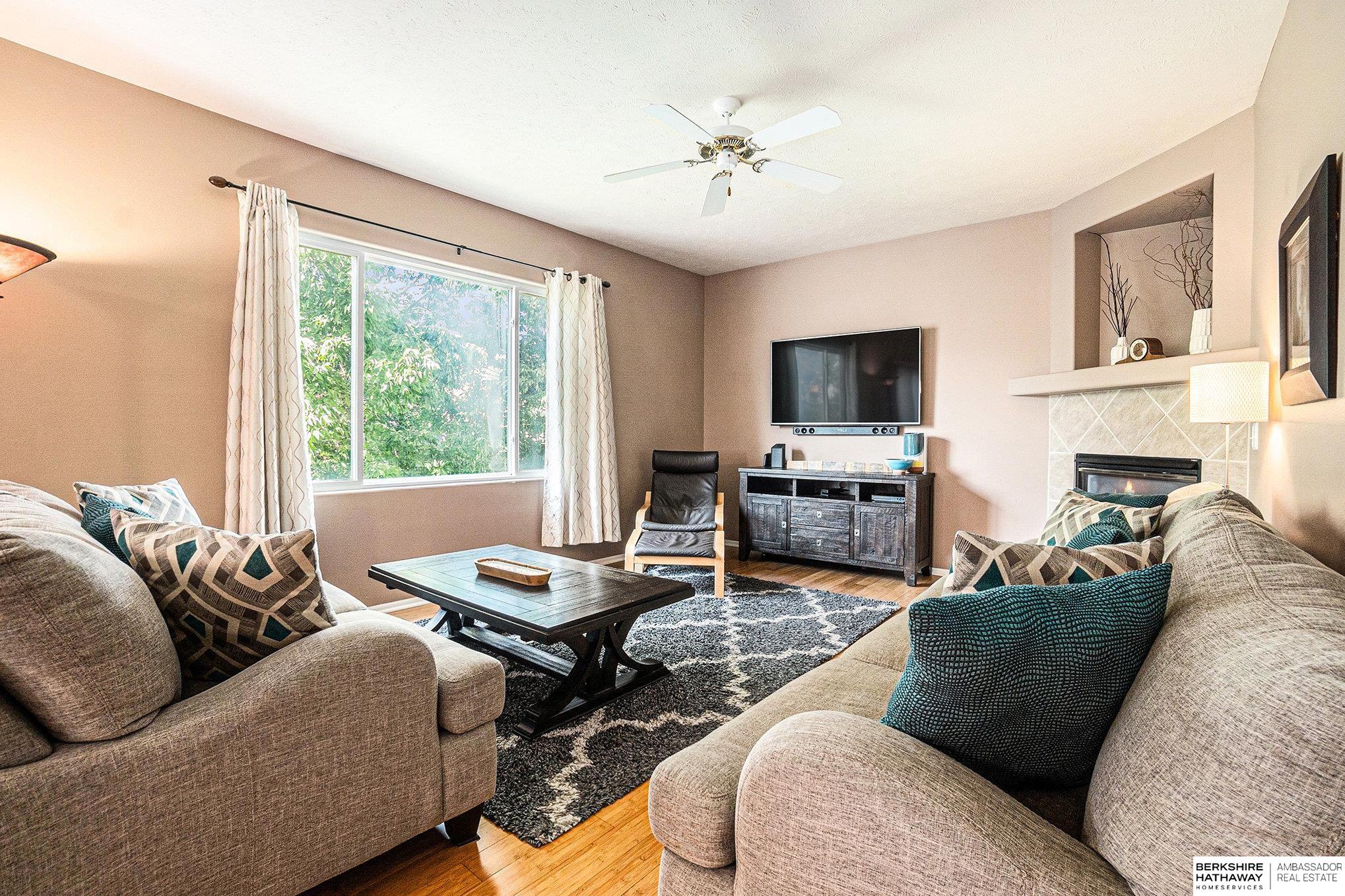 Omaha, Nebraska 68135, United States, 5 Bedrooms Bedrooms, ,3 BathroomsBathrooms,Residential,Active,175524