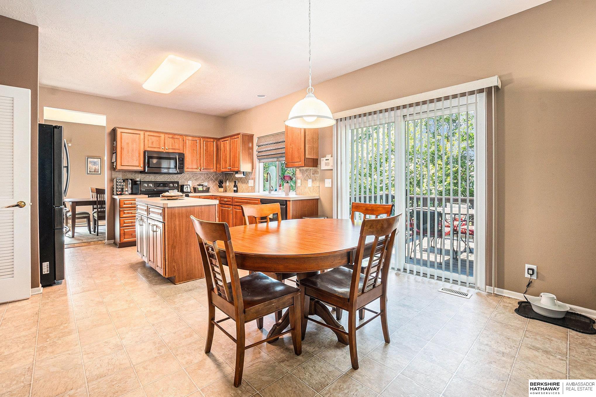 Omaha, Nebraska 68135, United States, 5 Bedrooms Bedrooms, ,3 BathroomsBathrooms,Residential,Active,175524