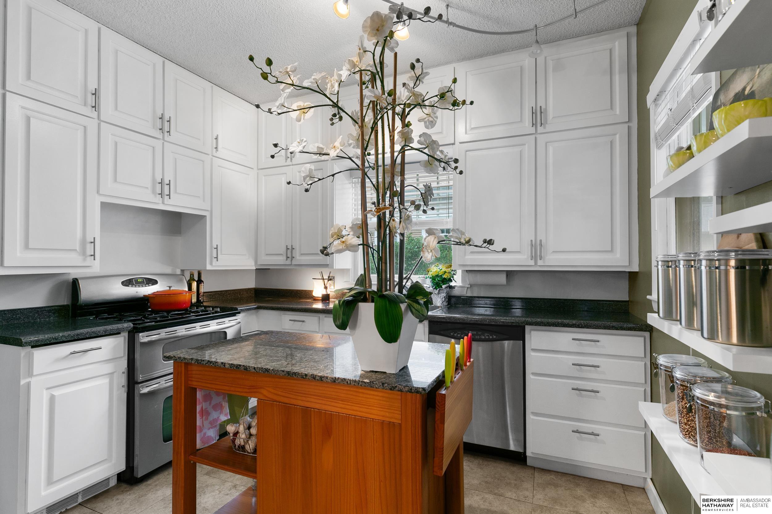 Lincoln, Nebraska 68502, United States, 3 Bedrooms Bedrooms, ,1 BathroomBathrooms,Residential,Active,145883