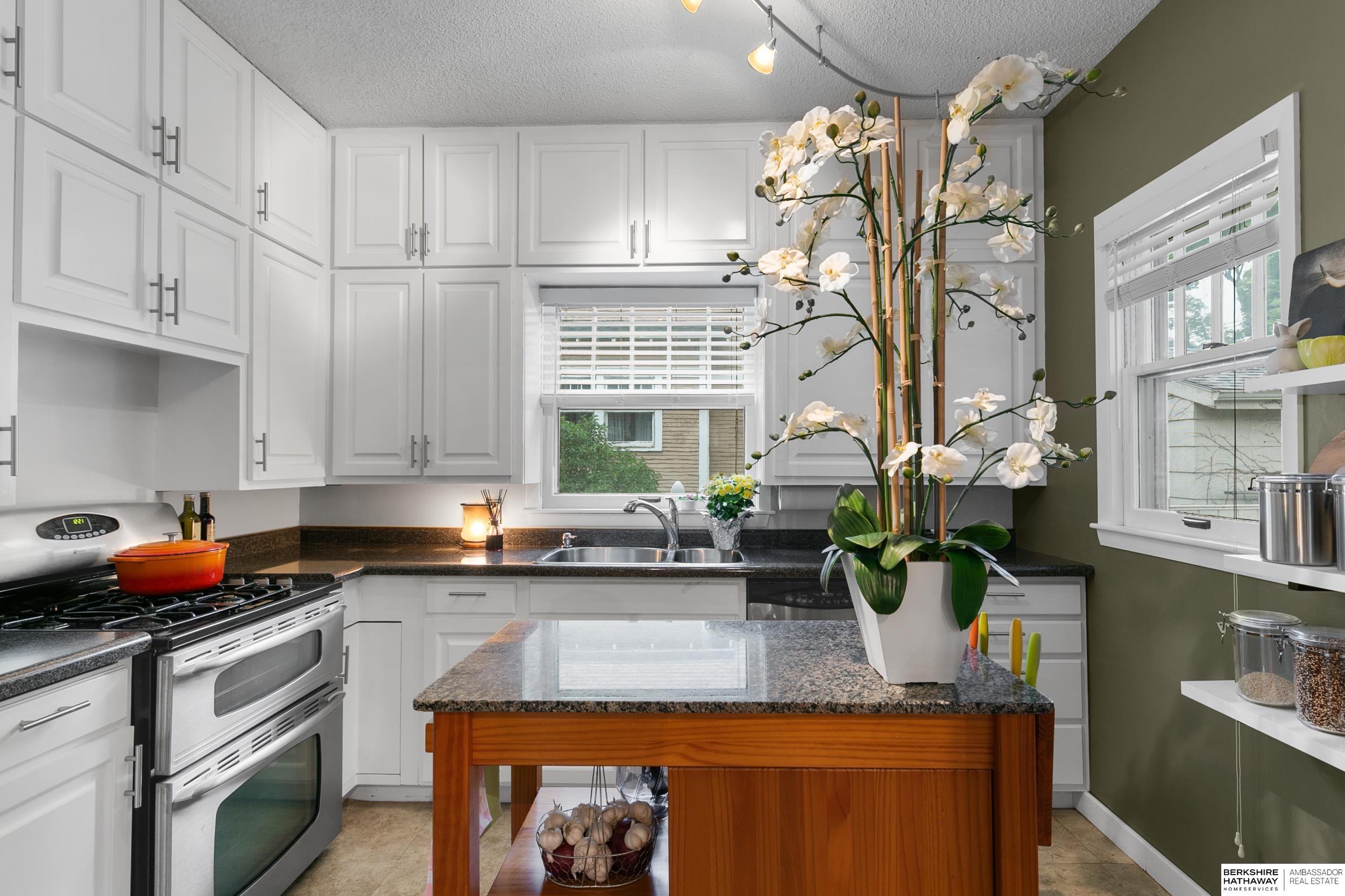 Lincoln, Nebraska 68502, United States, 3 Bedrooms Bedrooms, ,1 BathroomBathrooms,Residential,Active,145883