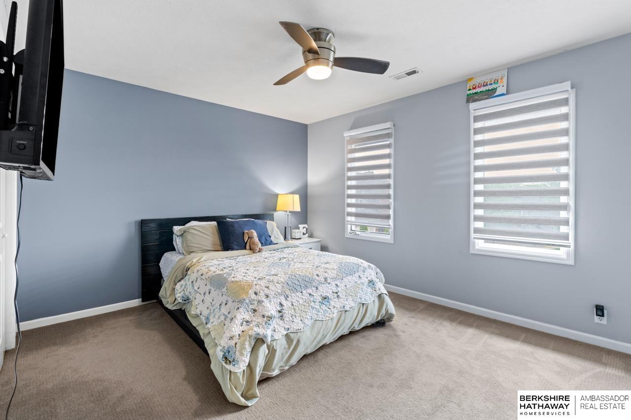 Omaha, Nebraska 68184, United States, 4 Bedrooms Bedrooms, ,3 BathroomsBathrooms,Residential,Pending,154833