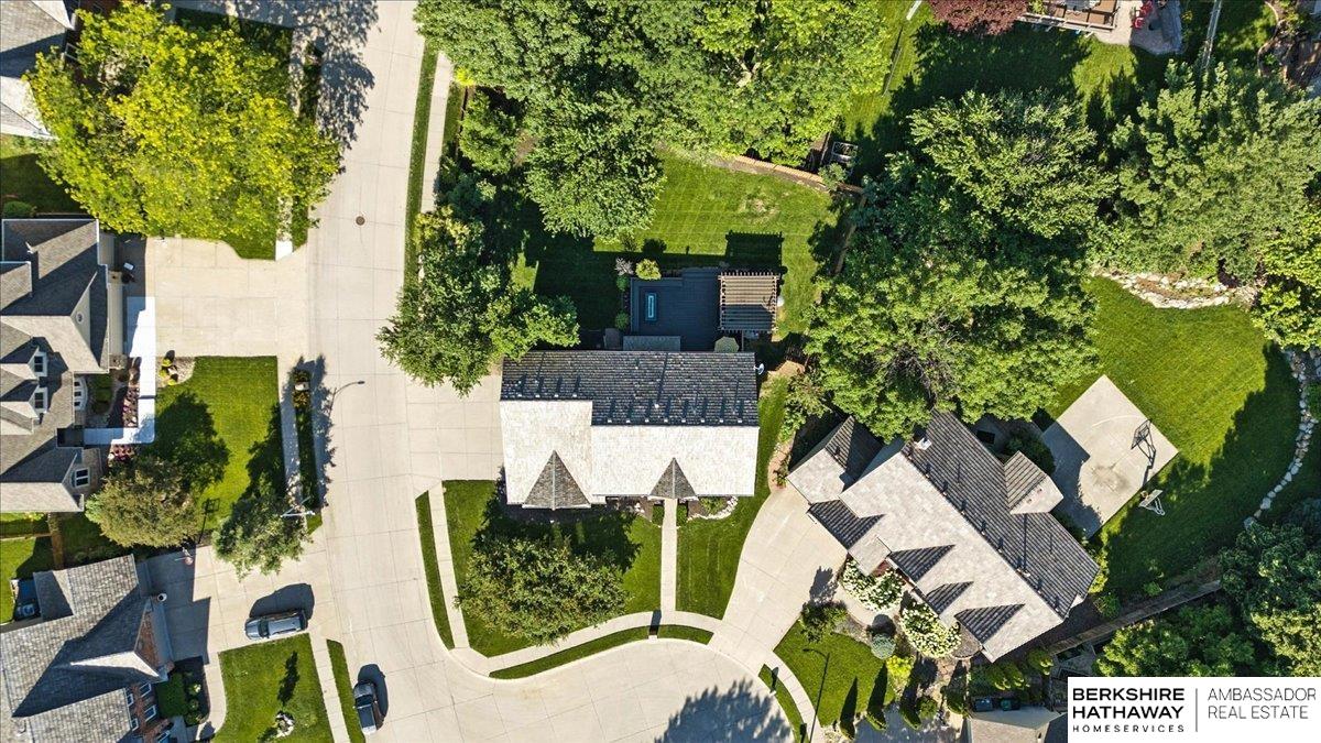 Omaha, Nebraska 68184, United States, 4 Bedrooms Bedrooms, ,3 BathroomsBathrooms,Residential,Pending,154833