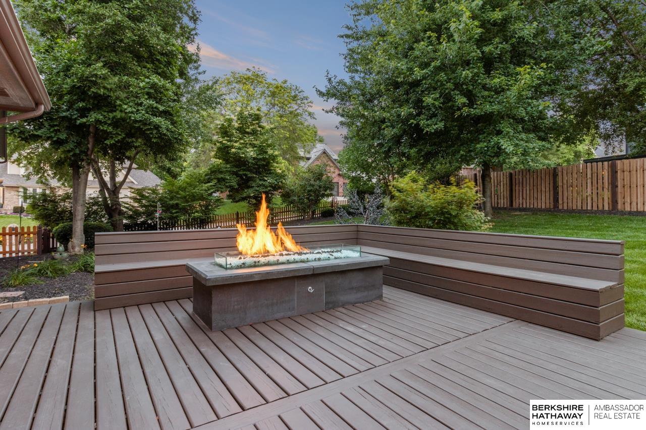 Omaha, Nebraska 68184, United States, 4 Bedrooms Bedrooms, ,3 BathroomsBathrooms,Residential,Pending,154833