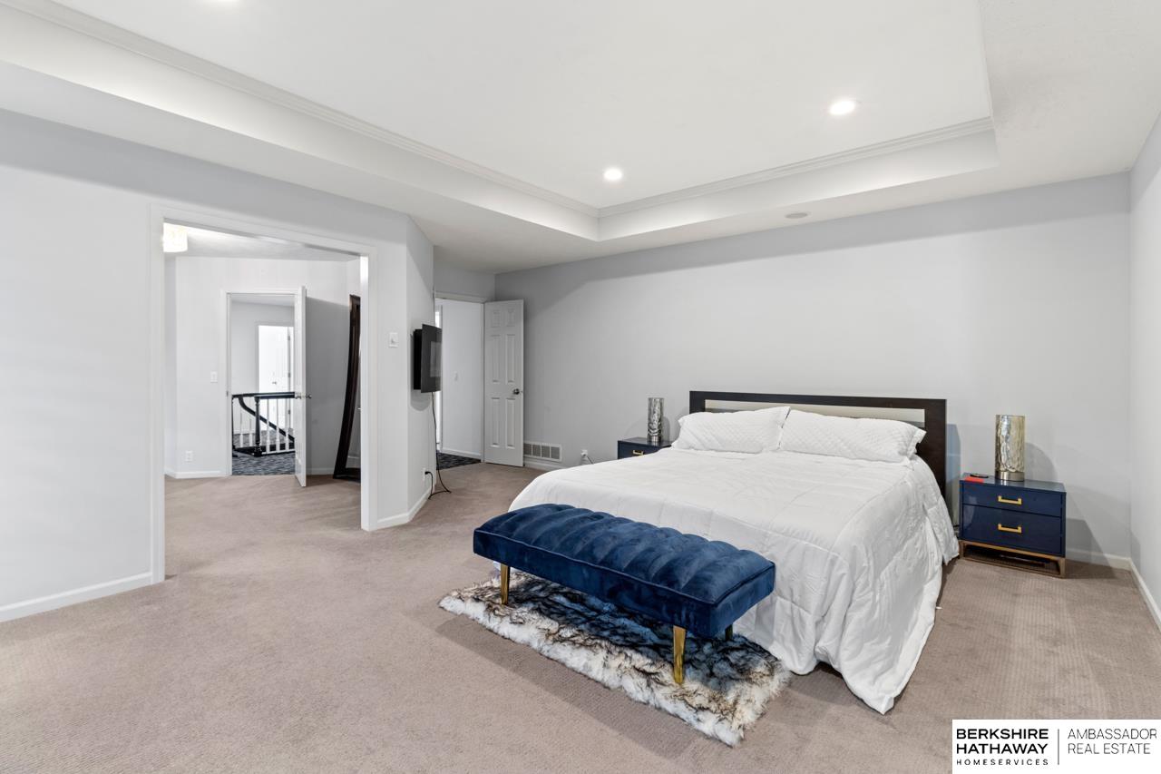 Omaha, Nebraska 68184, United States, 4 Bedrooms Bedrooms, ,3 BathroomsBathrooms,Residential,Pending,154833