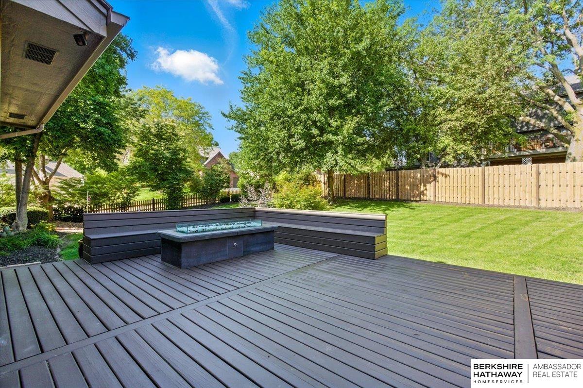 Omaha, Nebraska 68184, United States, 4 Bedrooms Bedrooms, ,3 BathroomsBathrooms,Residential,Pending,154833