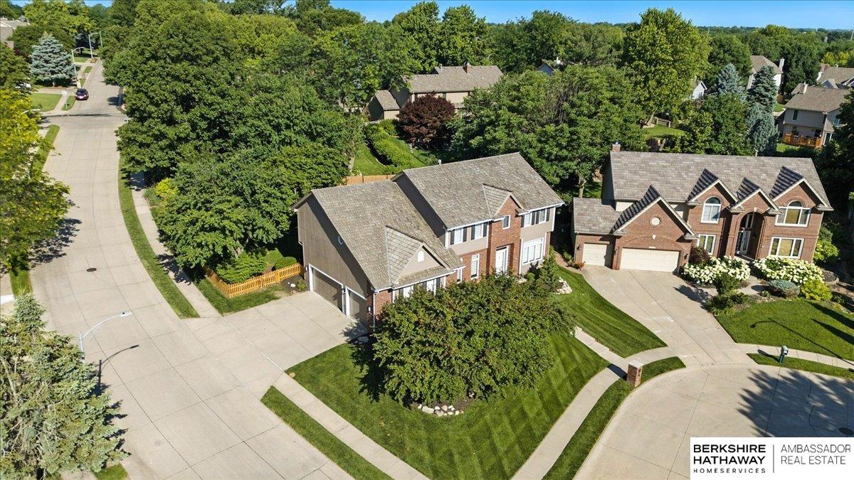 Omaha, Nebraska 68184, United States, 4 Bedrooms Bedrooms, ,3 BathroomsBathrooms,Residential,Pending,154833