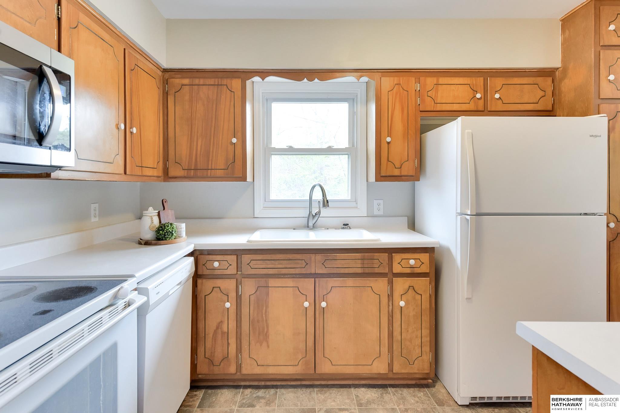 Omaha, Nebraska 68124, United States, 3 Bedrooms Bedrooms, ,2 BathroomsBathrooms,Residential,Active,122788