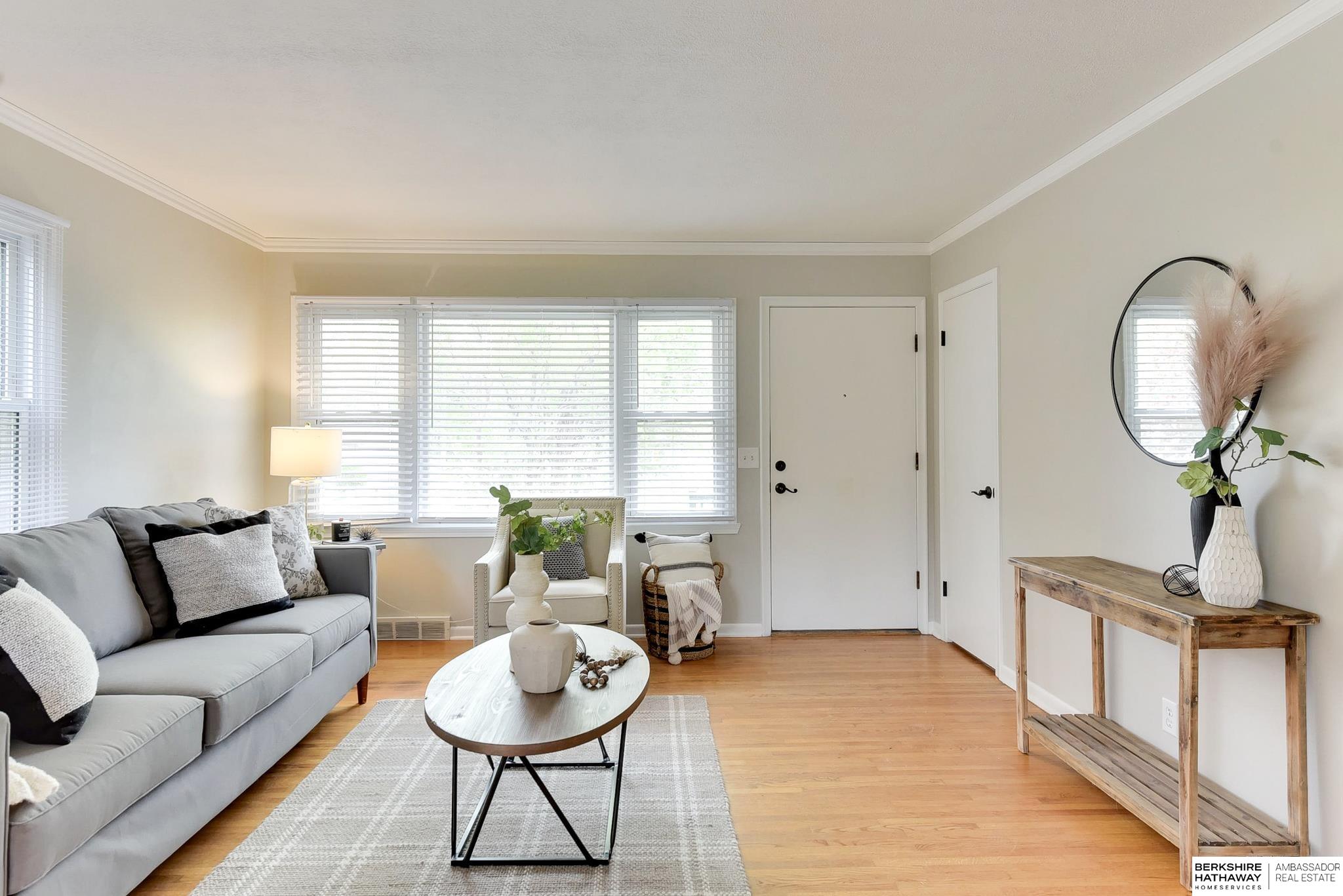 Omaha, Nebraska 68124, United States, 3 Bedrooms Bedrooms, ,2 BathroomsBathrooms,Residential,Active,122788