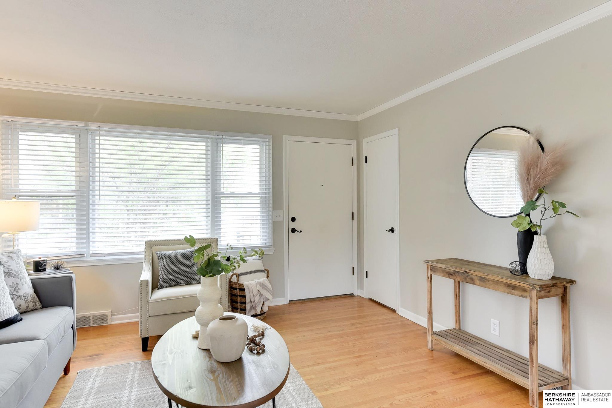 Omaha, Nebraska 68124, United States, 3 Bedrooms Bedrooms, ,2 BathroomsBathrooms,Residential,Active,122788