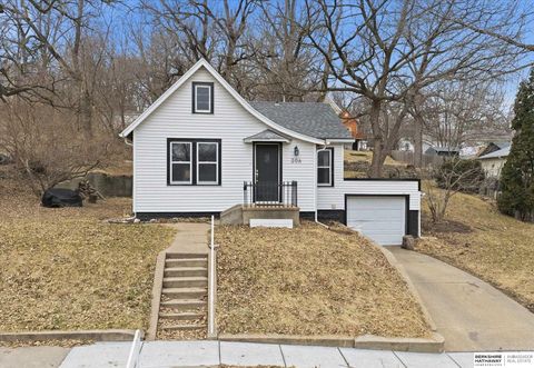 Photo of 206 N Hazel Street, Glenwood, IA 51534 (MLS # 22605972)