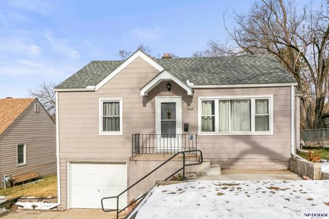 Photo of 3164 Ida Street, Omaha, NE 68112 (MLS # 22605268)