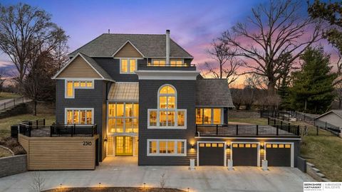 Photo of 2316 S 103 Street, Omaha, NE 68124 (MLS # 22607044)