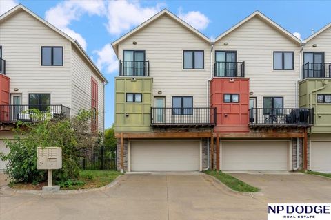 Photo of 2038 N 24th Street N, Omaha, NE 68110 (MLS # 22529943)