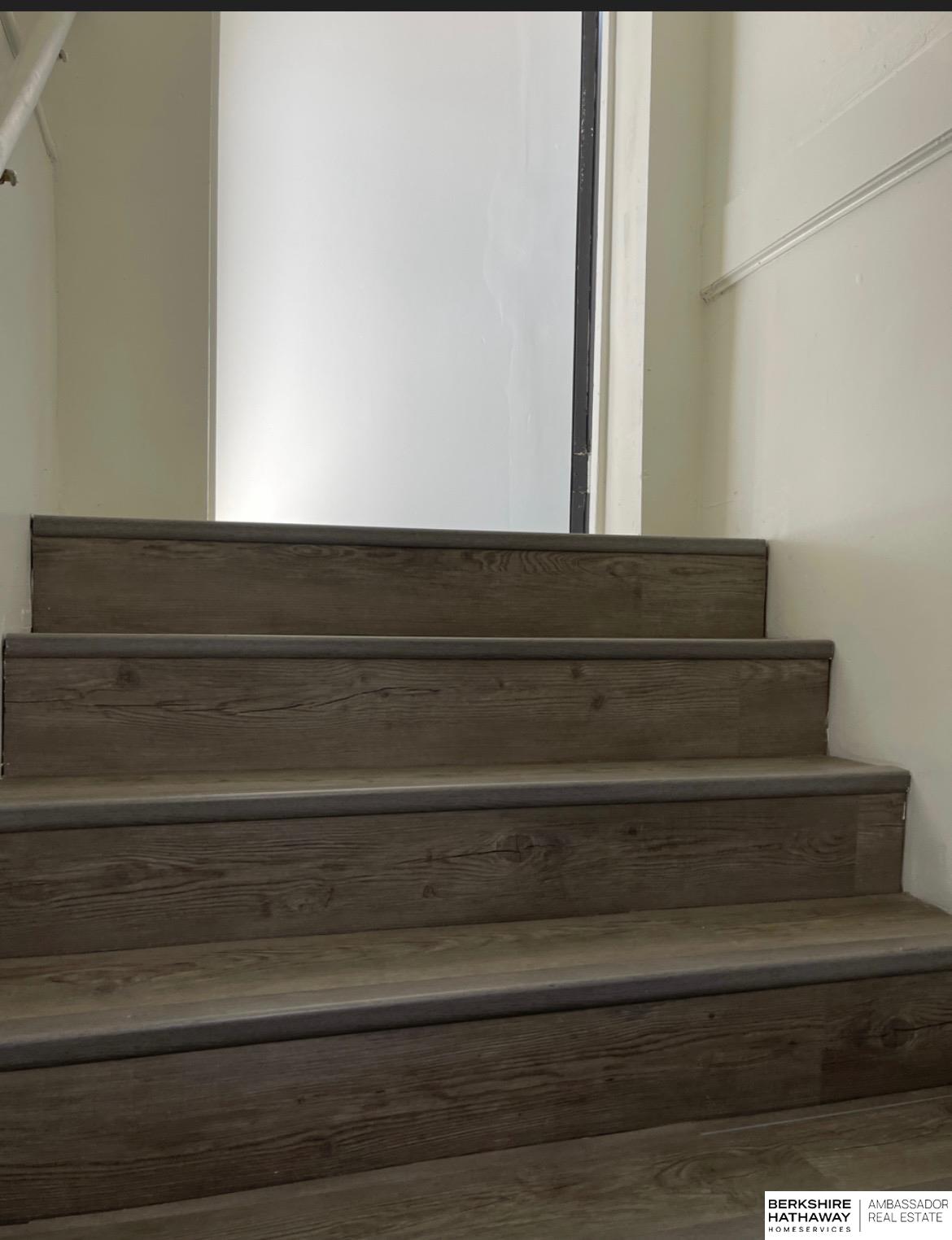 Omaha, Nebraska 68131, United States, 5 Bedrooms Bedrooms, ,5 BathroomsBathrooms,Residential,Active,125679