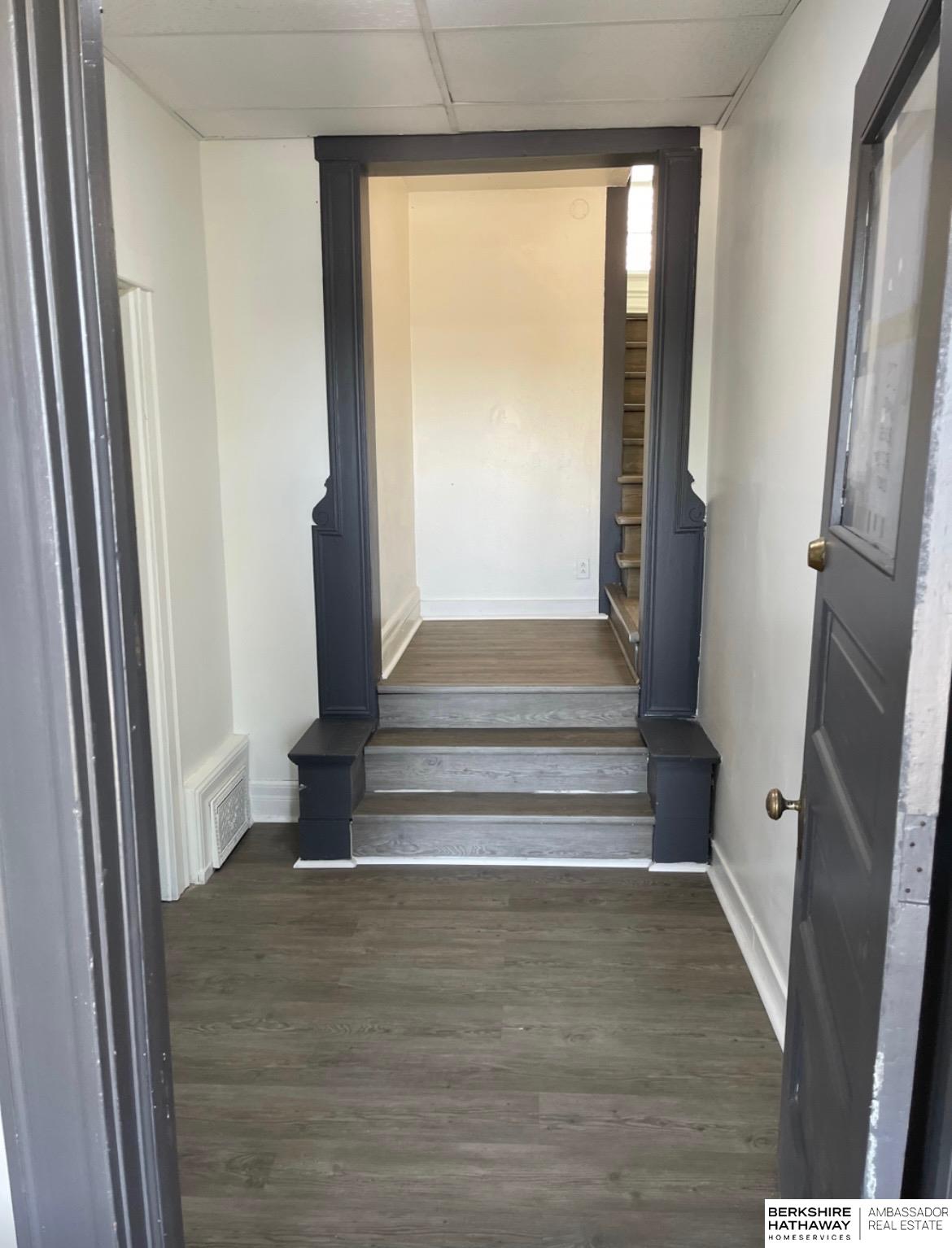 Omaha, Nebraska 68131, United States, 5 Bedrooms Bedrooms, ,5 BathroomsBathrooms,Residential,Active,125679