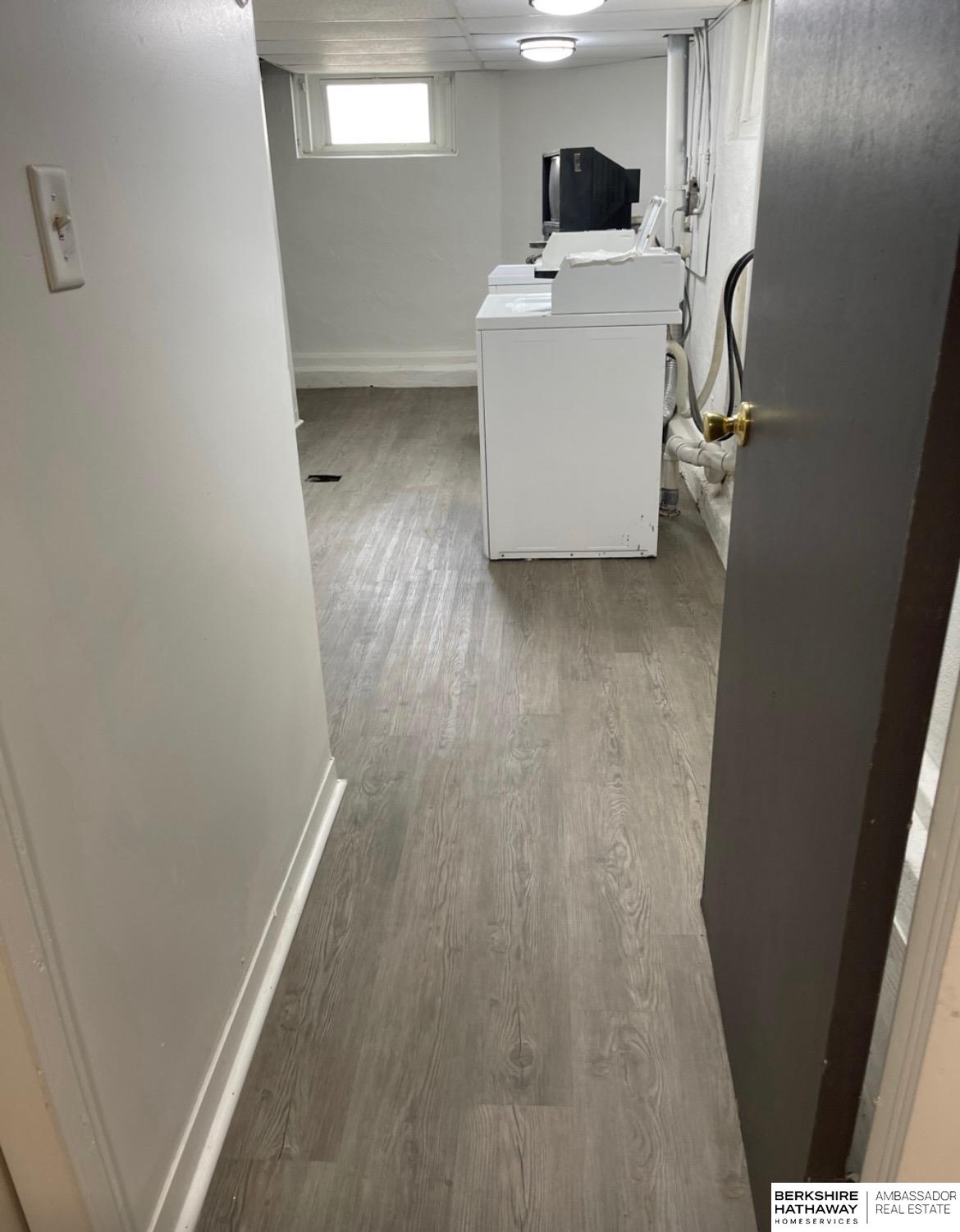 Omaha, Nebraska 68131, United States, 5 Bedrooms Bedrooms, ,5 BathroomsBathrooms,Residential,Active,125679