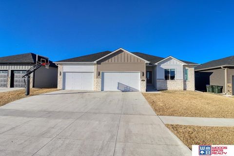 Photo of 10520 Freedom Lane, Lincoln, NE 68527 (MLS # 22605236)