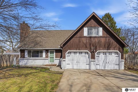 Photo of 3640 Wildbriar Lane, Lincoln, NE 68516 (MLS # 22608446)
